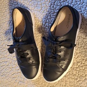 Vionic Sneakers